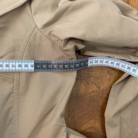 NWT Dalia Collection Trench Coat Jacket Belt Beige Size Large Ruffles Pockets - Picture 7 of 11